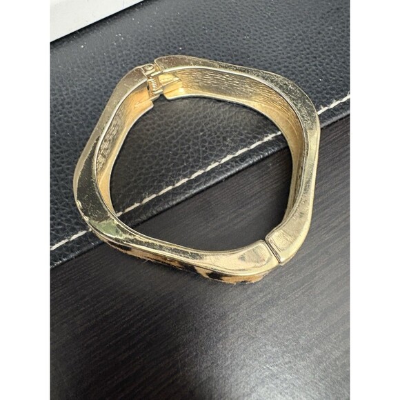Vintage Square Leopard Print Bangle Bracelet Gold Tone Hinge - Picture 8 of 8